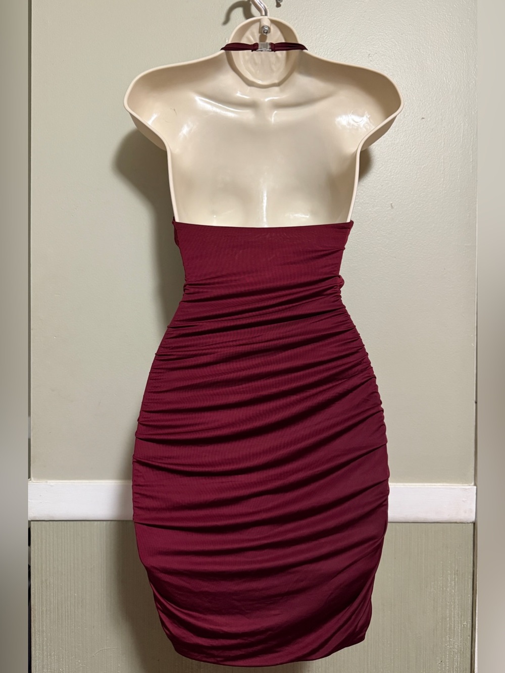 Oh Polly Deep Wine Plunge Halter Mini Dress - Picture 4 of 8